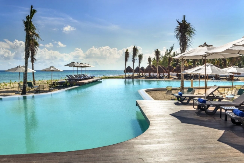 Ocean Riviera Paradise El Beso by H10 Hotels