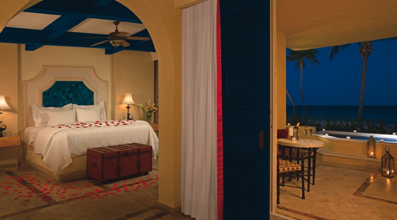 Butler Ocean Front Master Suite Two Bedroom with Plunge Pool Zoetry Paraiso de la Bonita