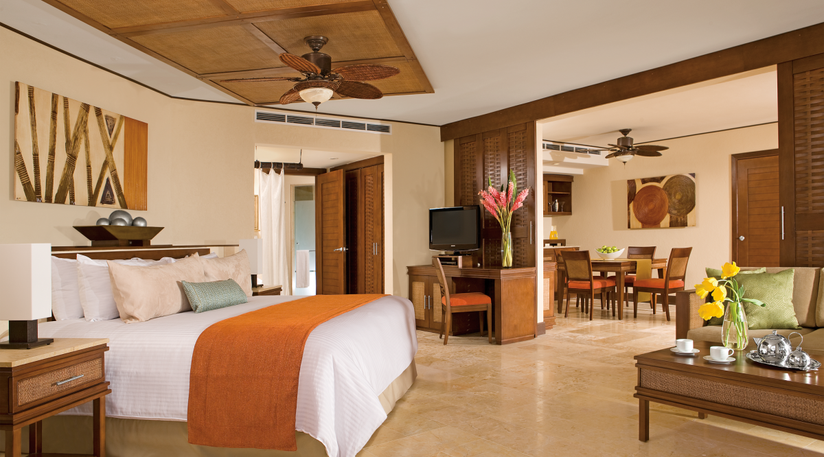 Preferred Club Ocean Front Master Suite Dreams Riviera Cancun Resort & Spa