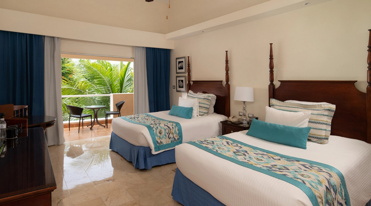 Deluxe Family Tropical View Dreams Palm Beach Punta Cana