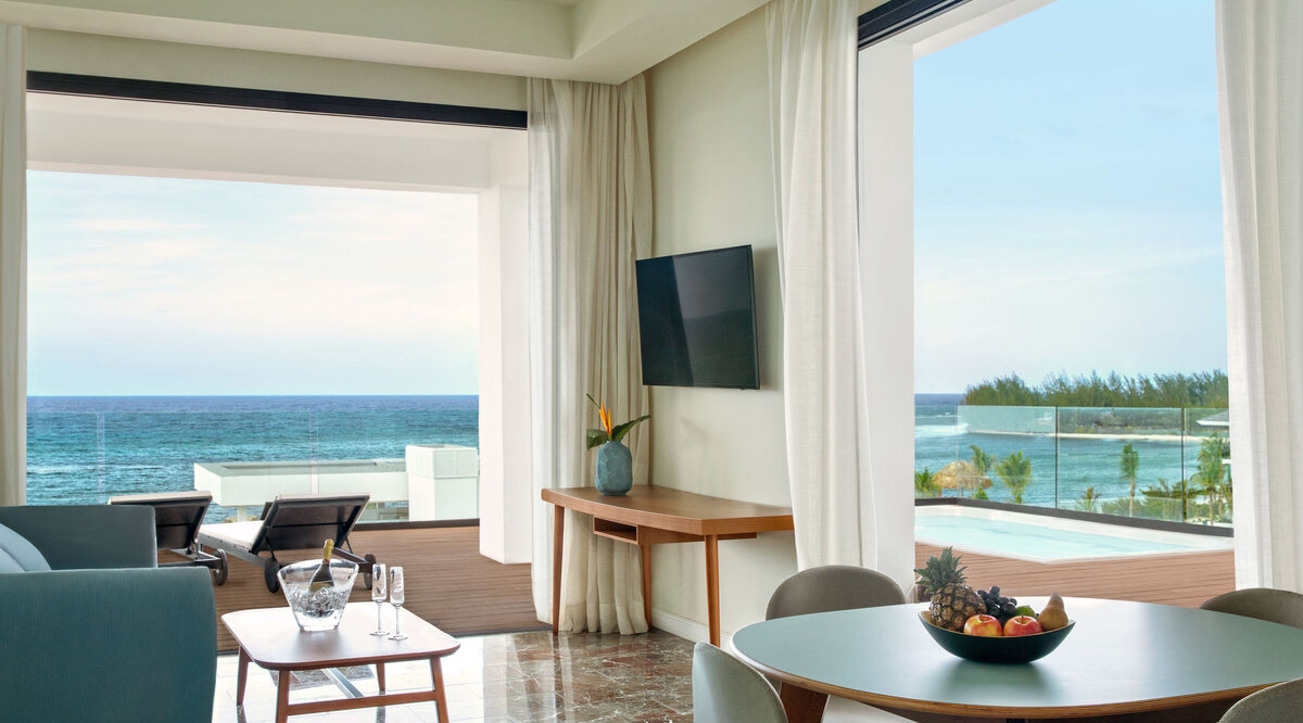 Imperial Suite Rooftop Terrace With Plunge Pool Ocean Front Excellence Oyster Bay