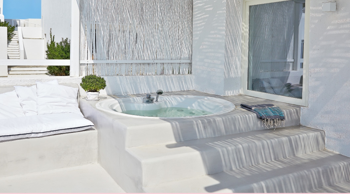 Exclusive Bungalow Suite Outdoor Hydro-Massage Bathtub Mykonos Blu Grecotel Boutique Resort