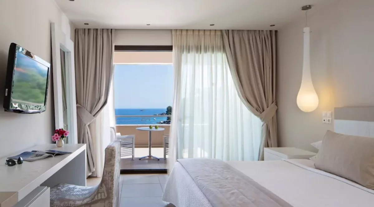 Deluxe Double Sea View Kassandra Bay Resort Suites & Spa