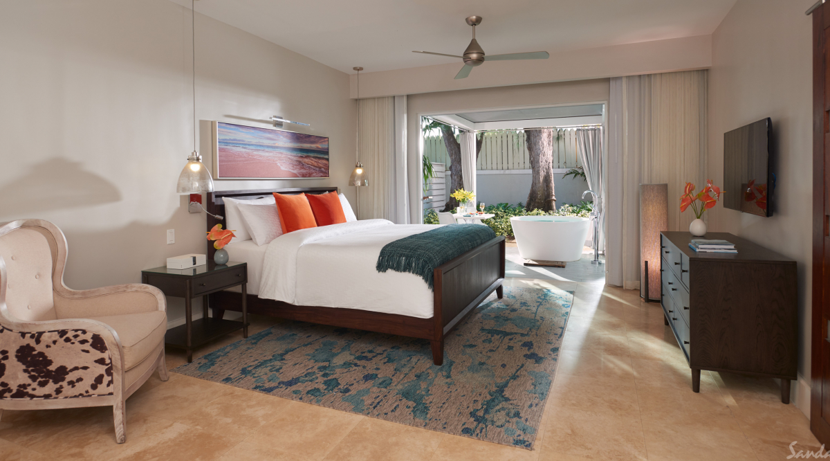 Island Village Club Level Junior Villa Suite with Outdoor Tranquility Soaking Tub Sandals Royal Bahamian