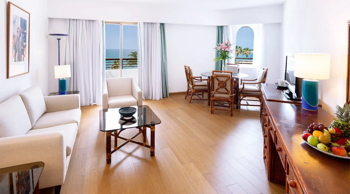 Executive Suite One Bedroom Coral Beach Hotel & Resort