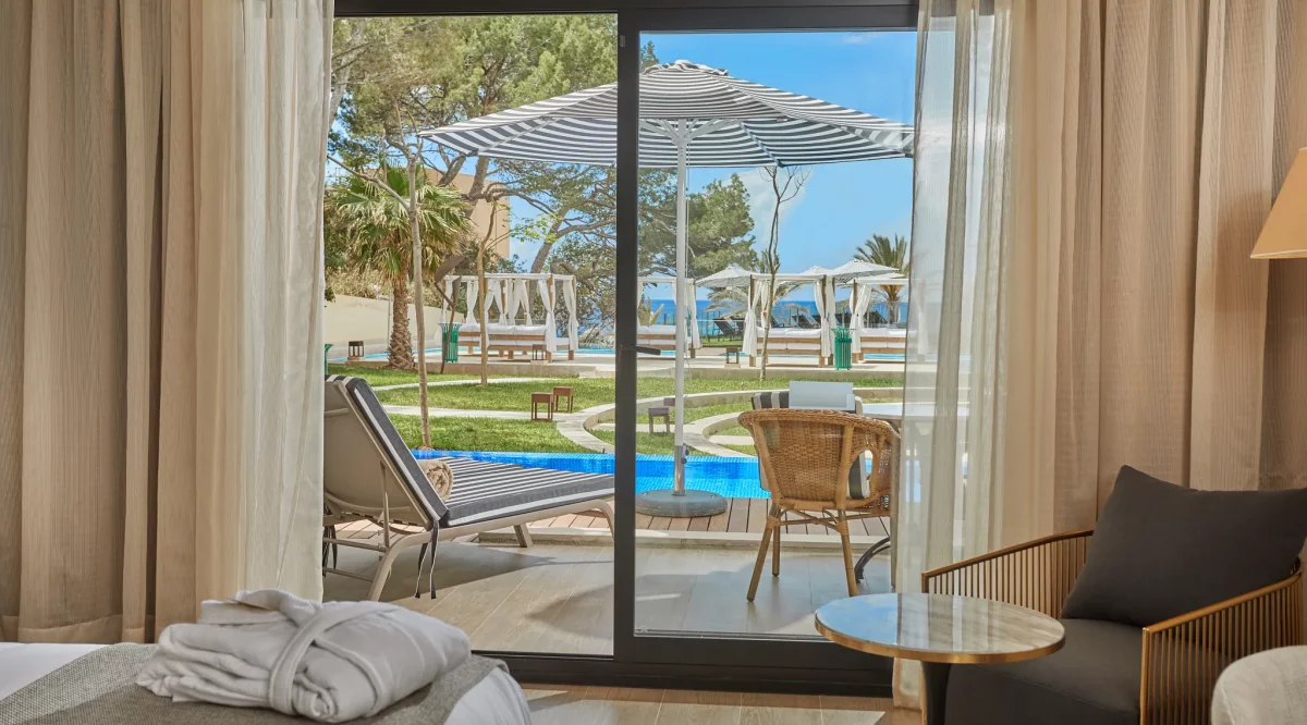 Preferred Club Junior Suite Swim Up Sea View Secrets Mallorca Villamil Resort & Spa
